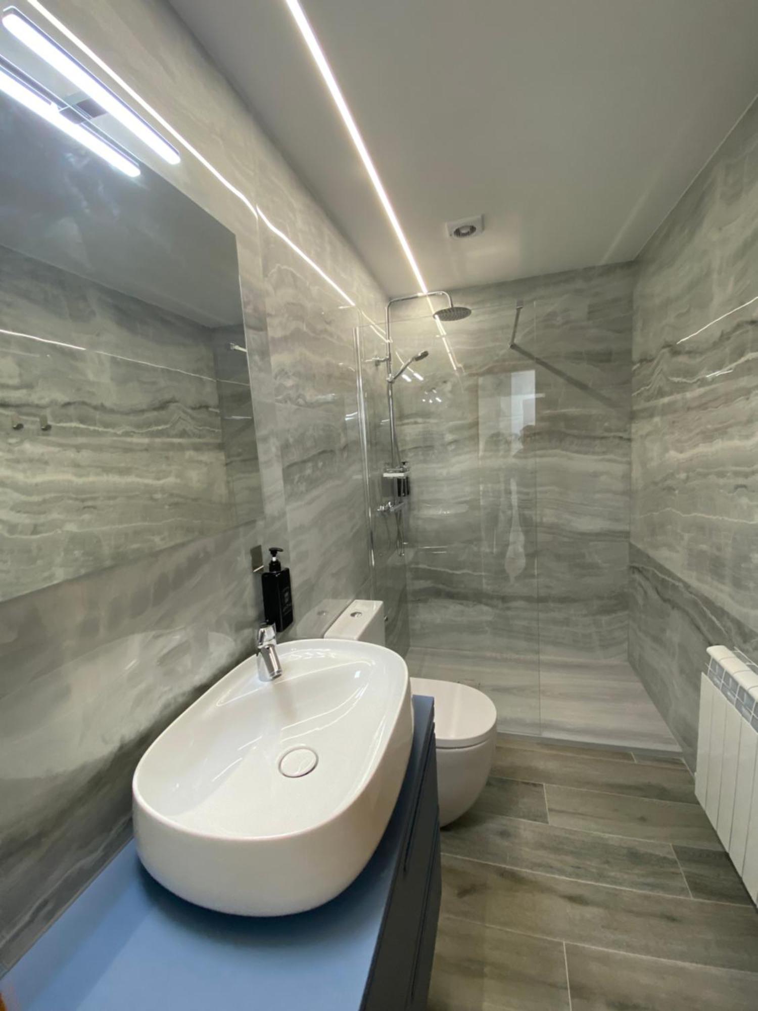 Apartamentos Luisa Сантьяго-де-Компостела Экстерьер фото