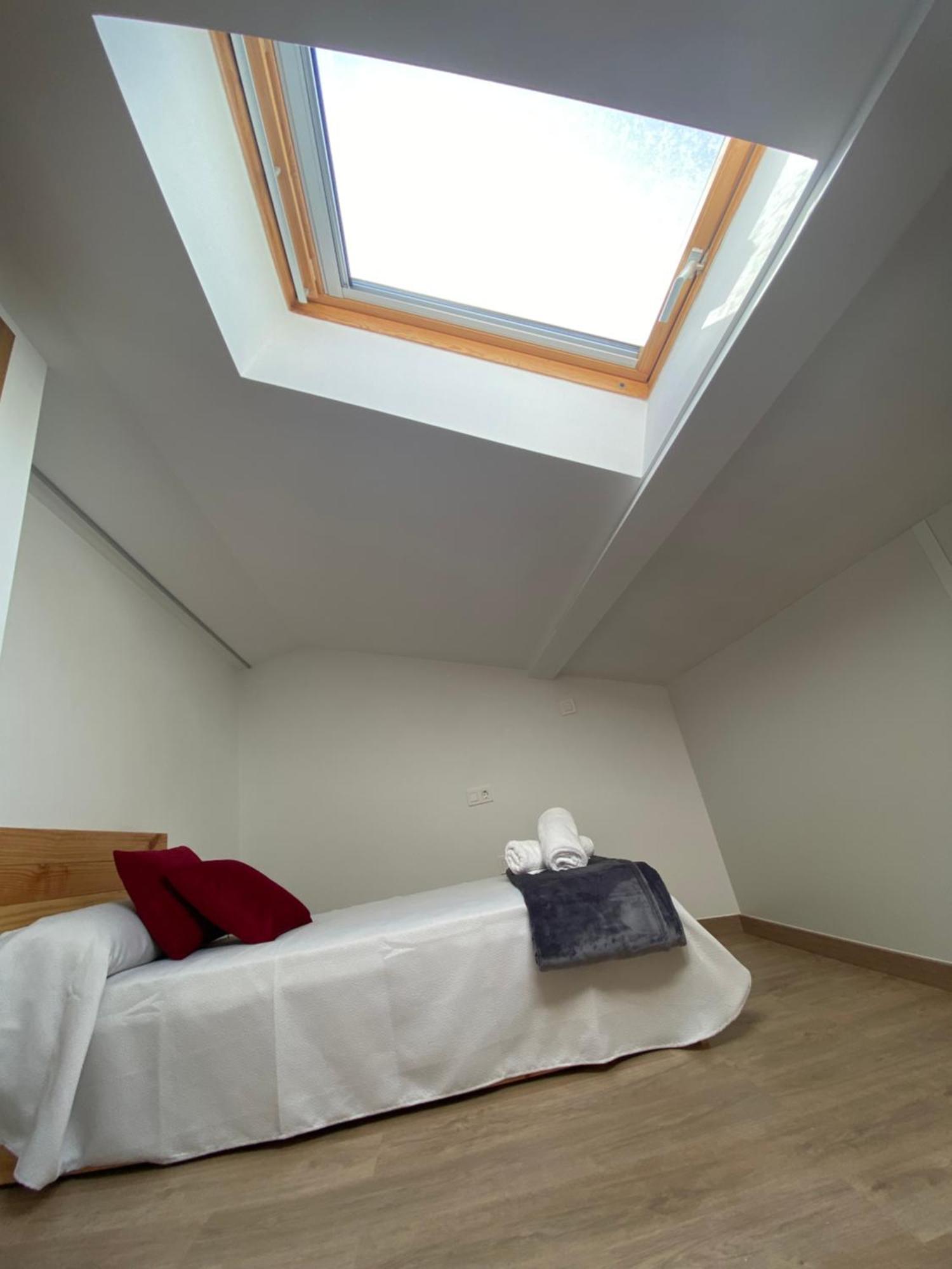 Apartamentos Luisa Сантьяго-де-Компостела Экстерьер фото