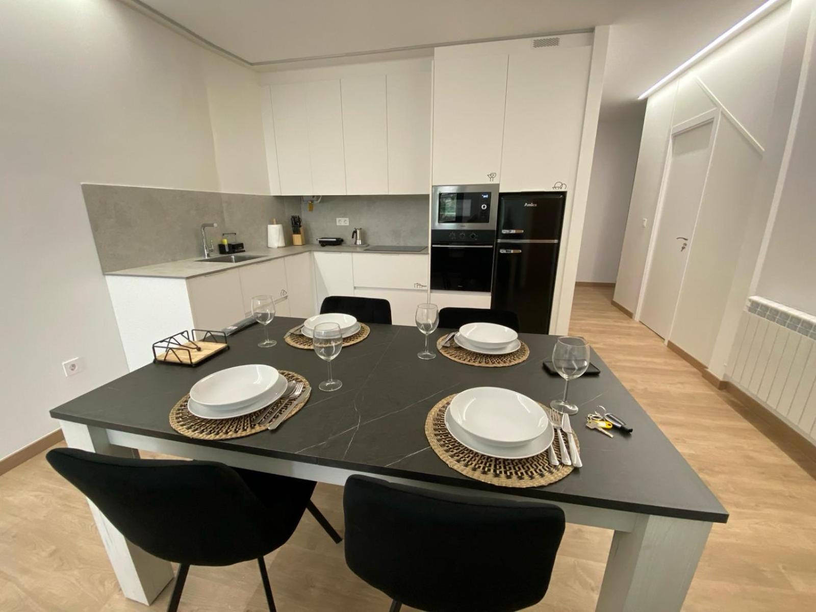 Apartamentos Luisa Сантьяго-де-Компостела Экстерьер фото